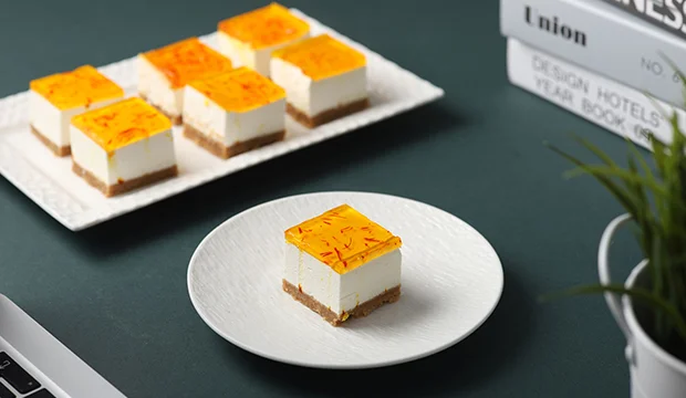 Honey and lemon set cheesecake