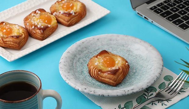 Apricot Danish